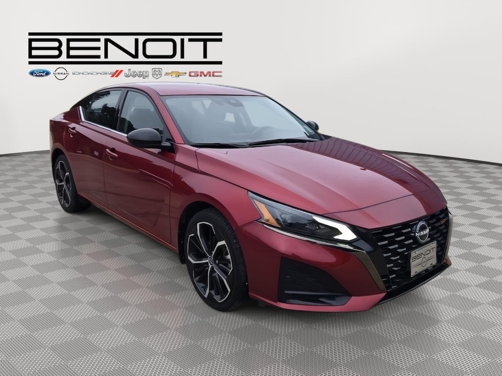 Used 2023 Nissan Altima 2.5 SR Sedan