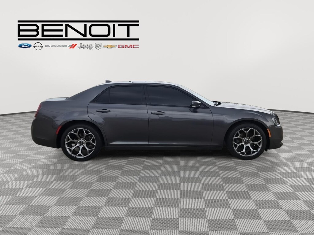 Used 2018 Chrysler 300