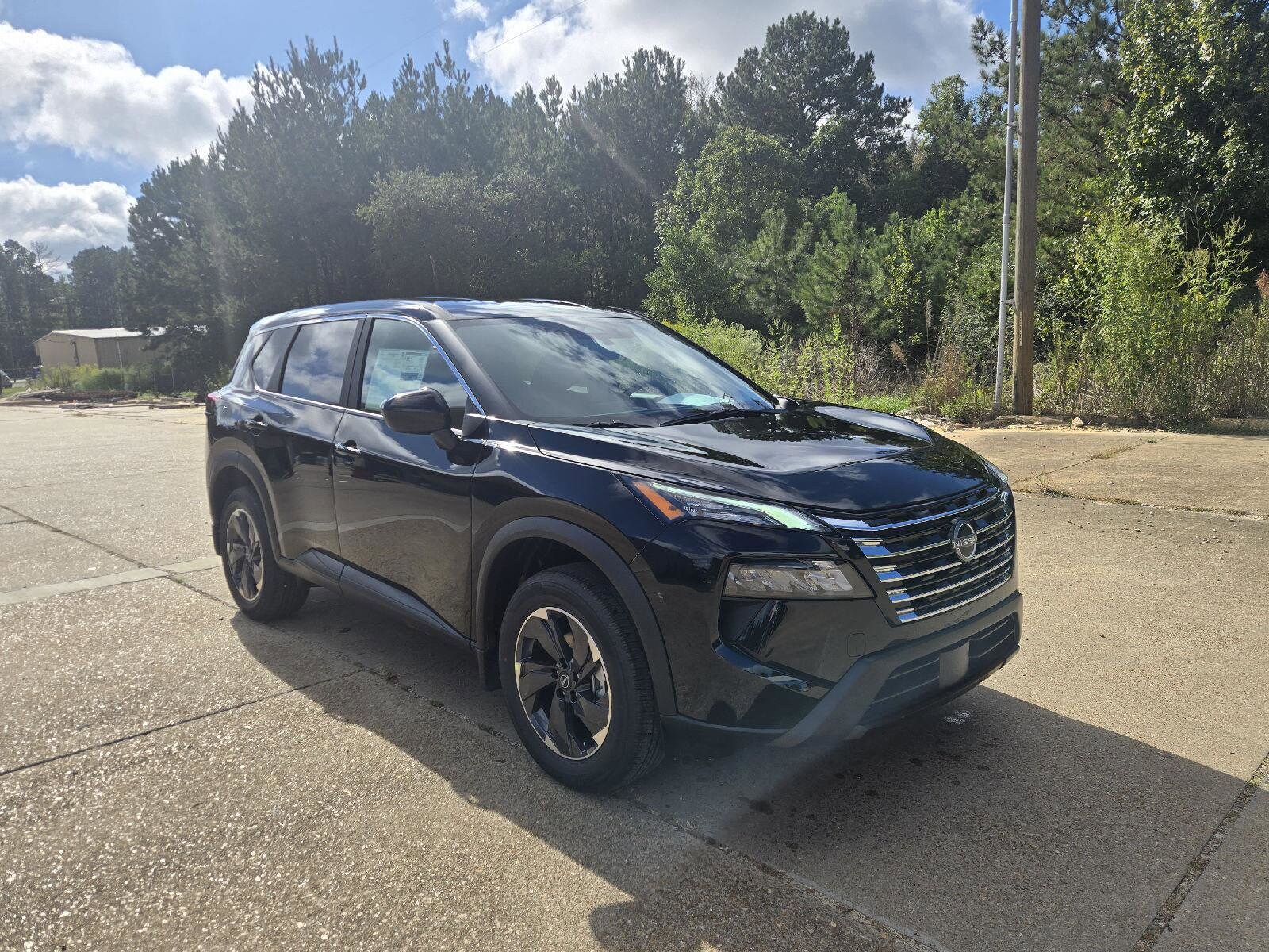 2026 Nissan Rogue SV photo 3