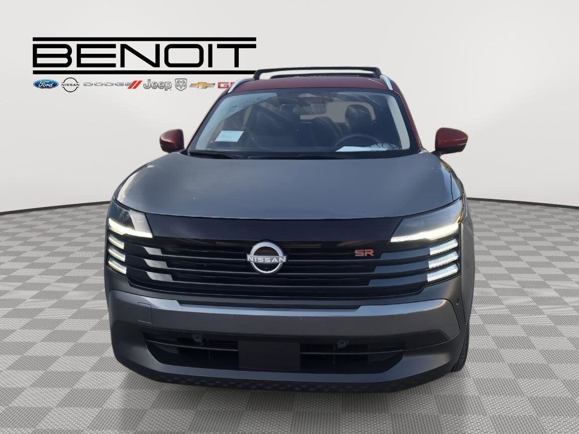 2026 Nissan Kicks SR photo 2