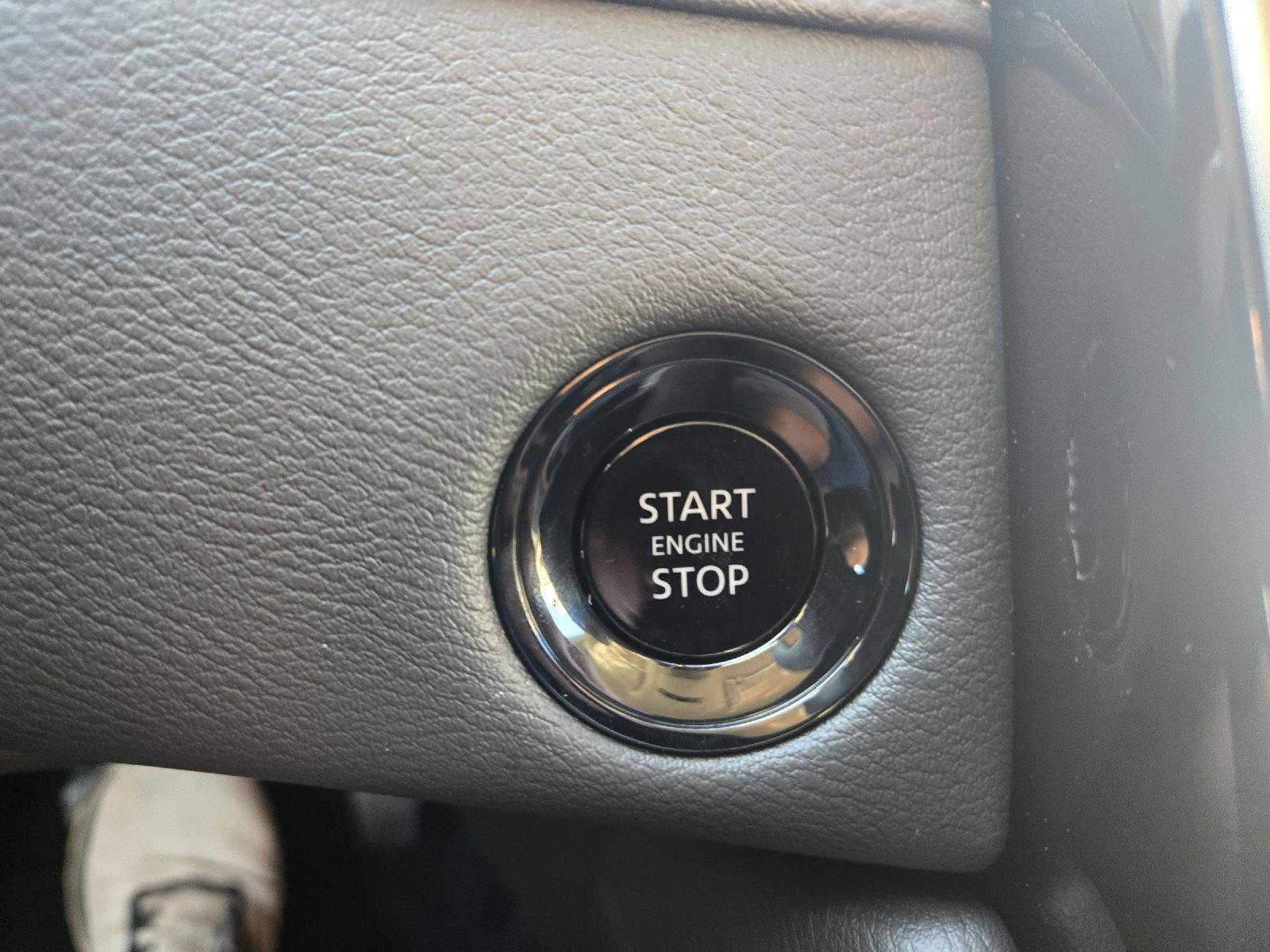 2025 Nissan Armada SV photo 4