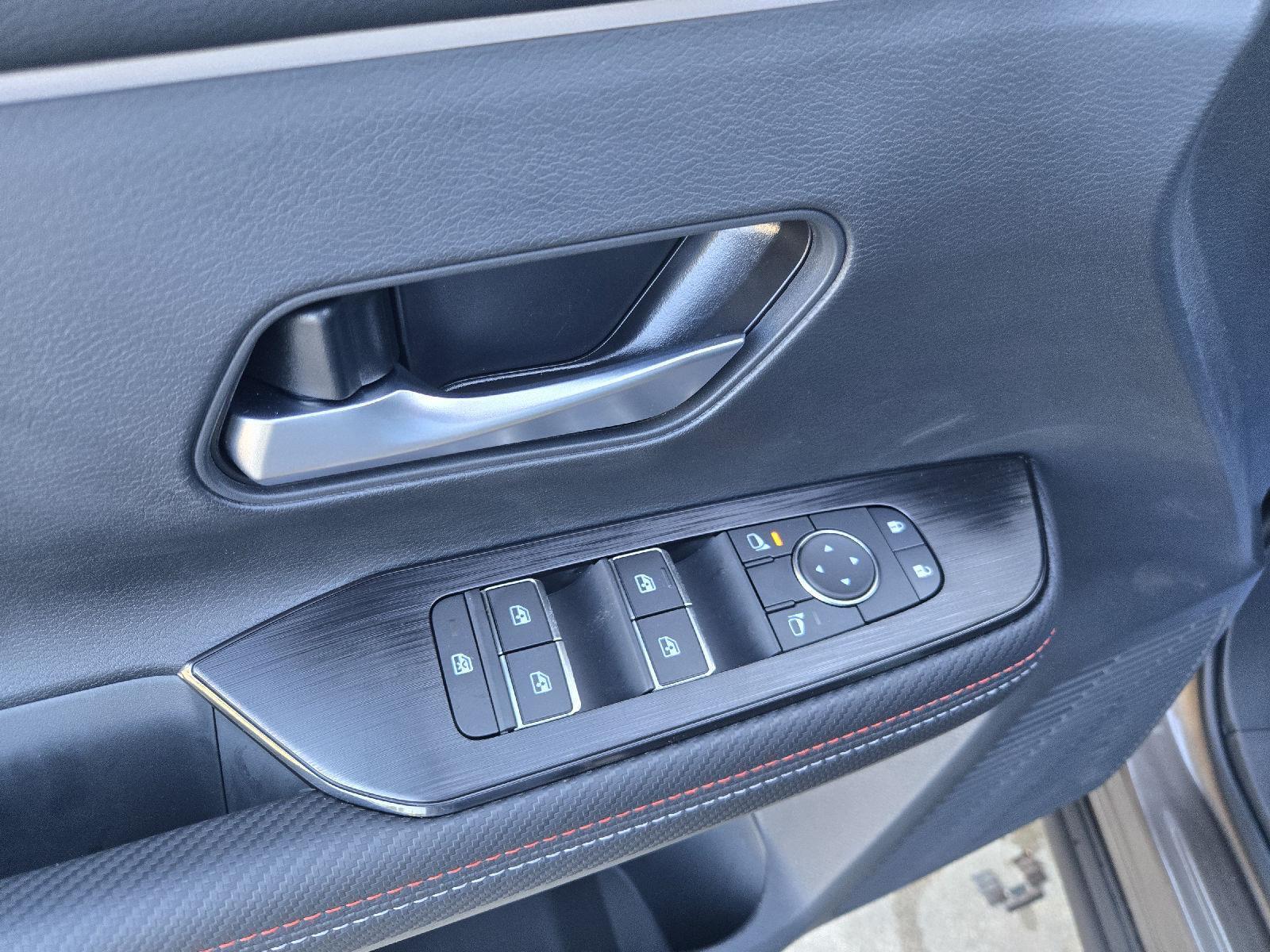 2026 Nissan KICKS SR AWD - Photo 11