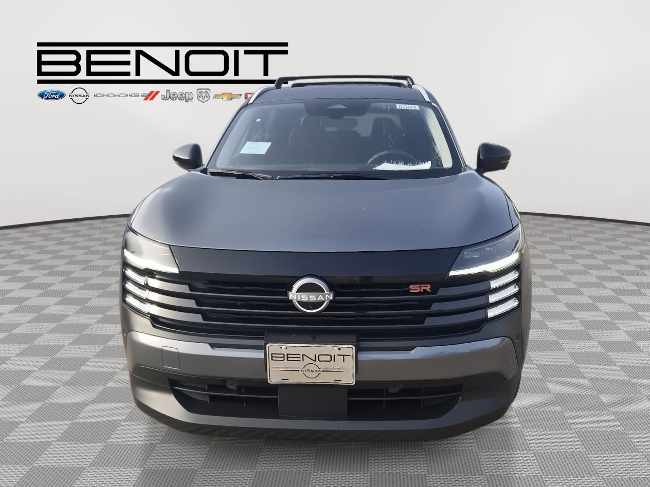 2026 Nissan Kicks SR photo 2