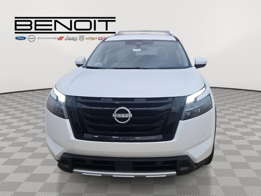 New 2025 Nissan Pathfinder SL SUV