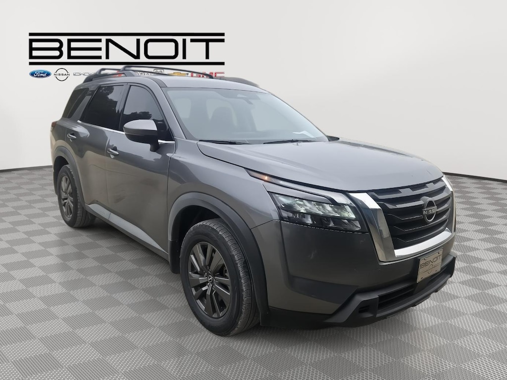 Used 2024 Nissan Pathfinder SV SUV