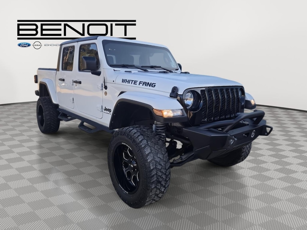 Used 2023 Jeep Gladiator Willys Sport Truck