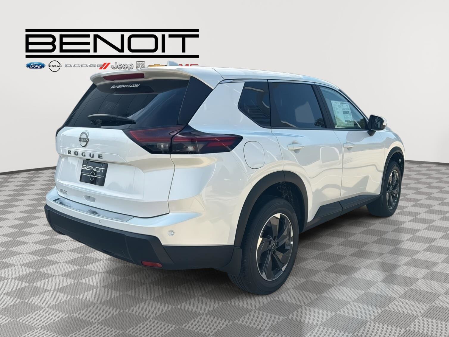 2026 Nissan Rogue SV photo 4