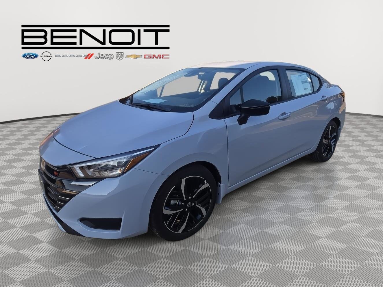 2025 Nissan Versa 1.6 SR photo 2