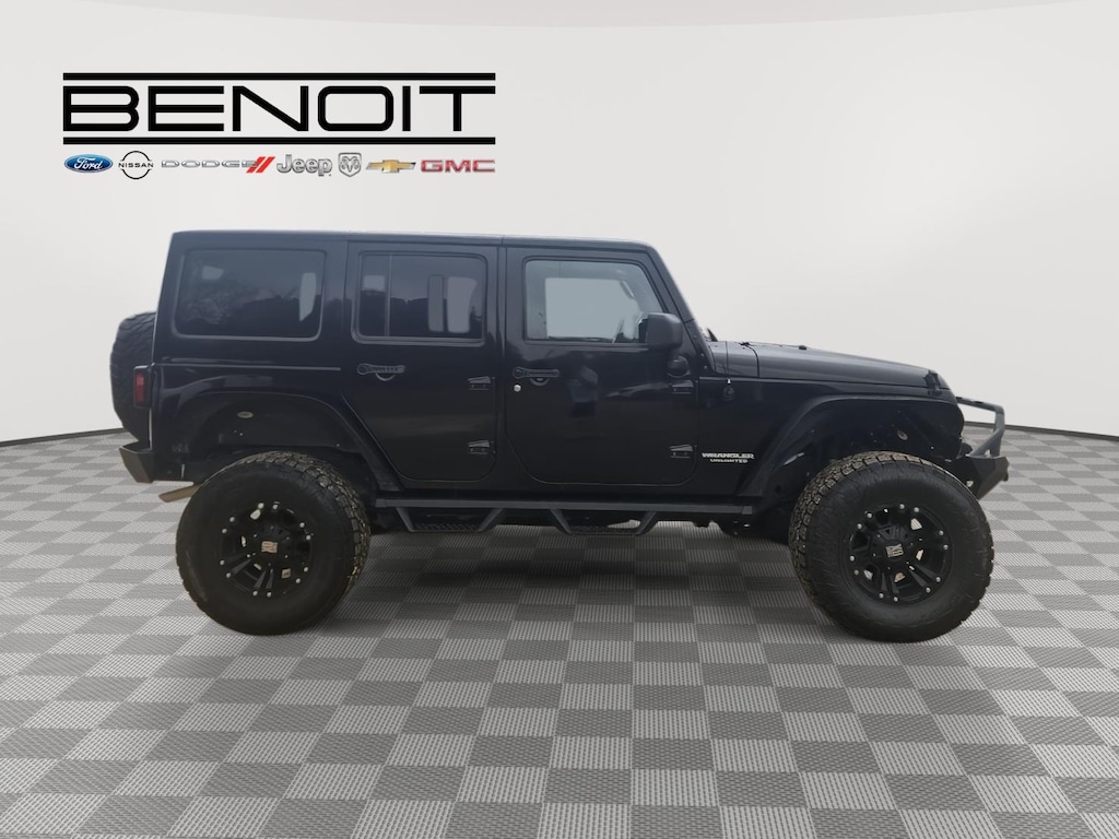Used 2015 Jeep Wrangler Unlimited Rubicon SUV