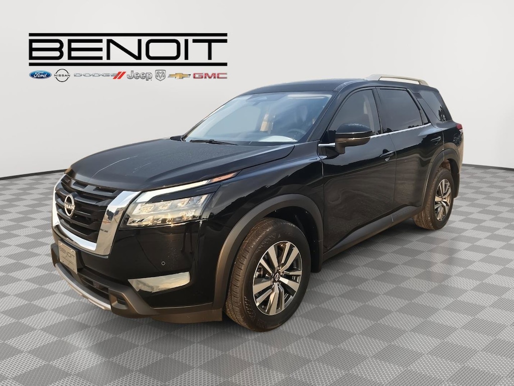 New 2025 Nissan Pathfinder SL SUV