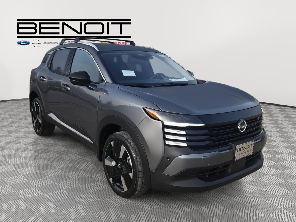 2026 Nissan Kicks SR photo 3