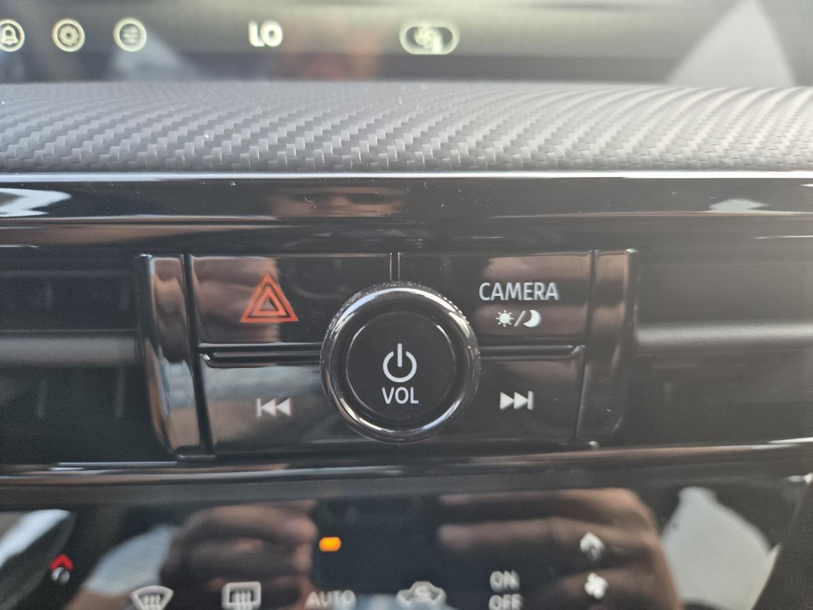 2026 Nissan KICKS SR - Photo 18