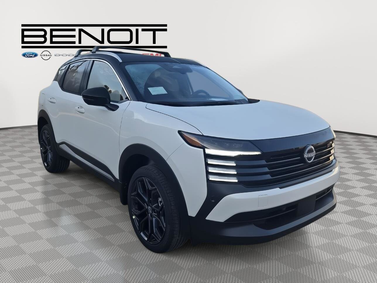 2026 Nissan Kicks SR photo 3