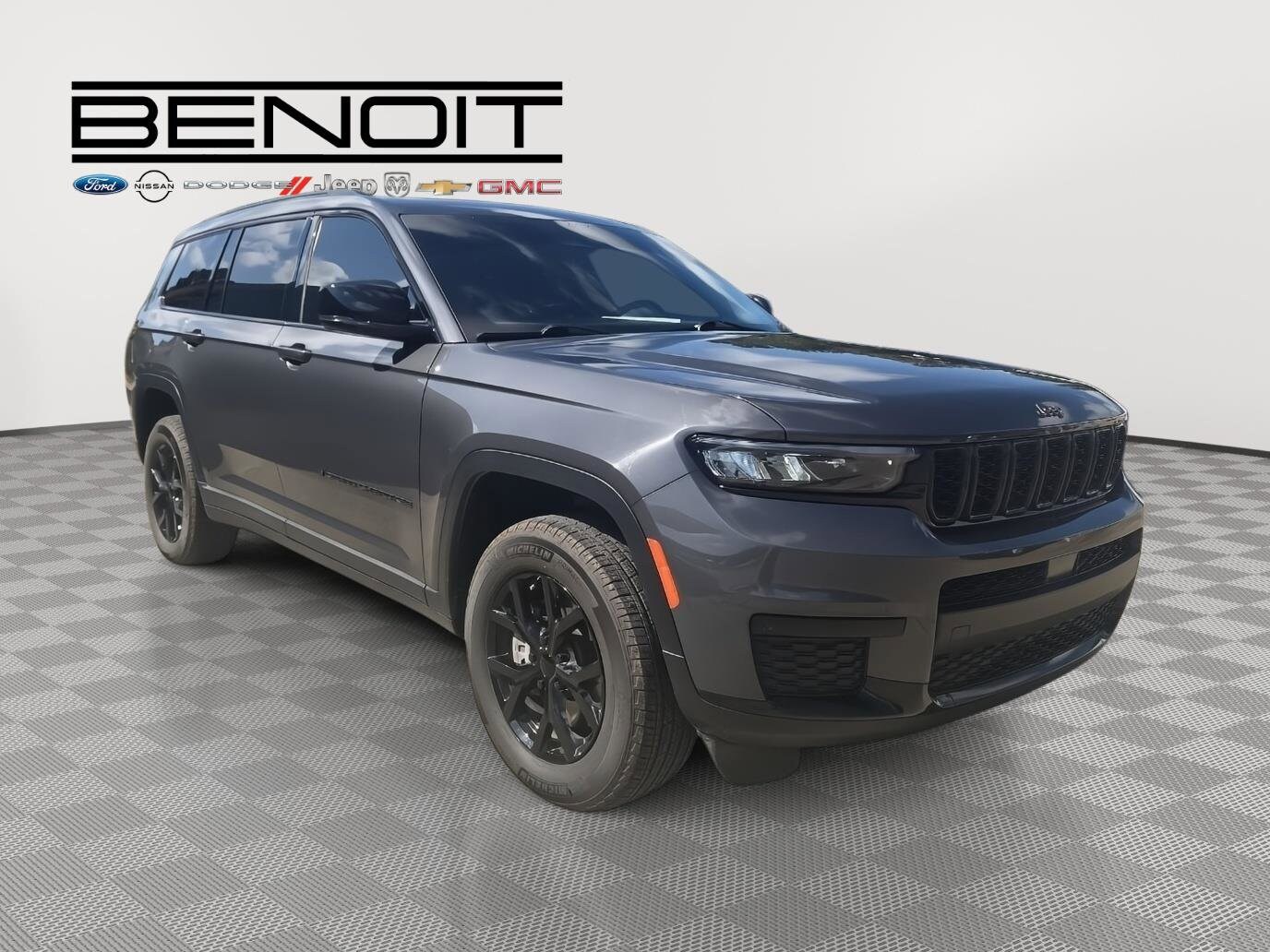 2025 Jeep Grand Cherokee Altitude X photo 3
