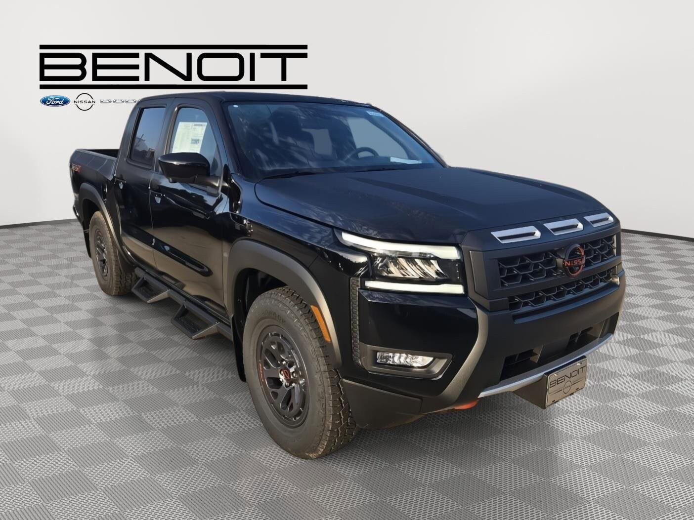 2026 Nissan Frontier PRO-X photo 3