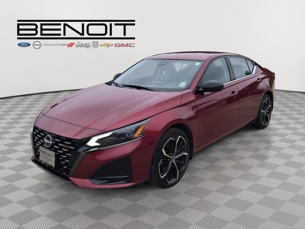 Used 2023 Nissan Altima 2.5 SR Sedan