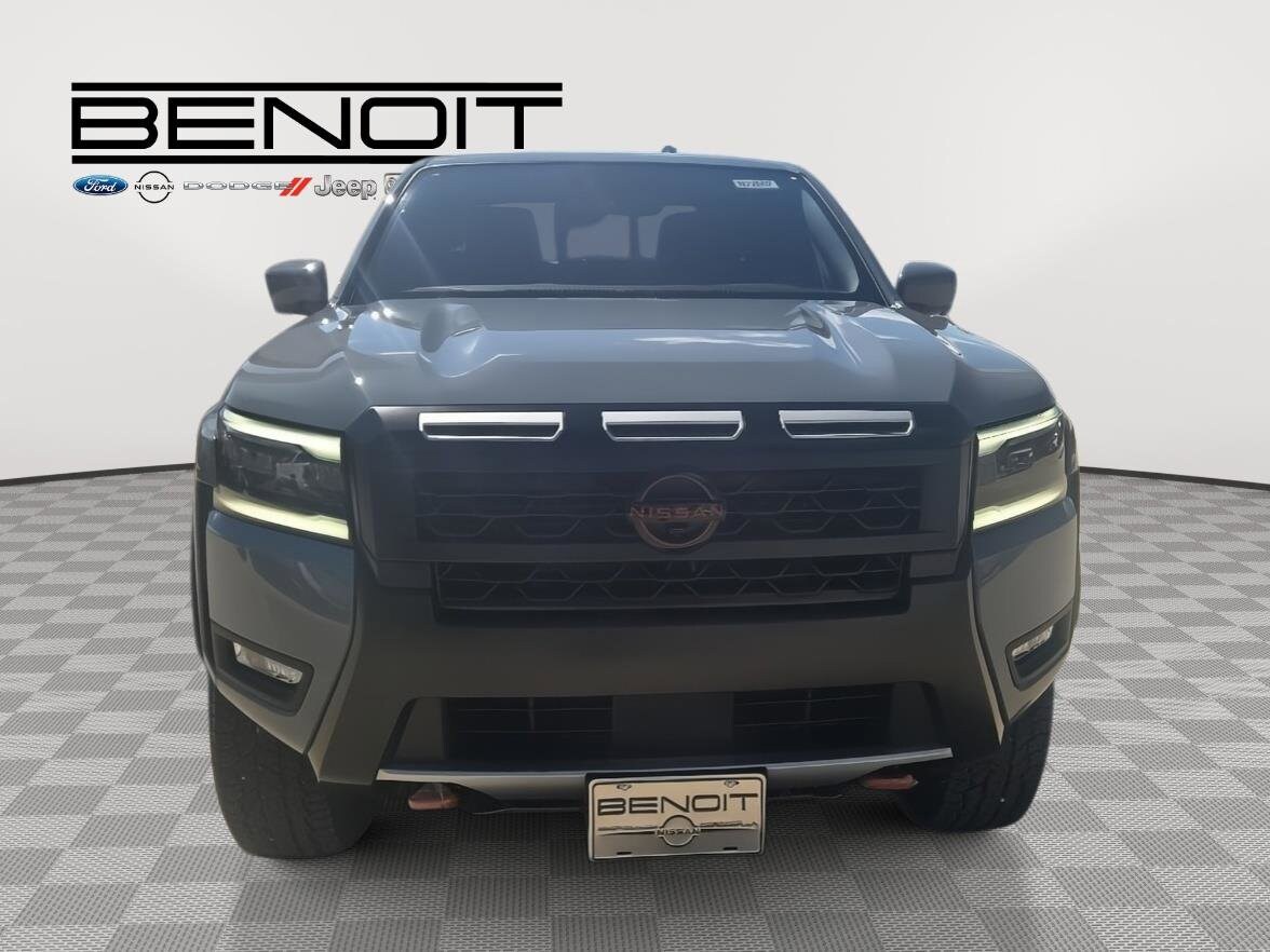 2026 Nissan Frontier PRO-4X photo 2