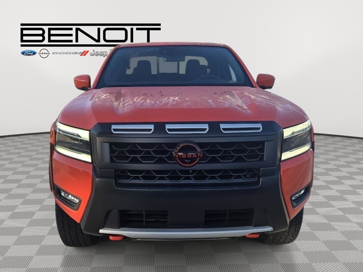 2025 Nissan Frontier Crew Cab PRO-4X photo 2