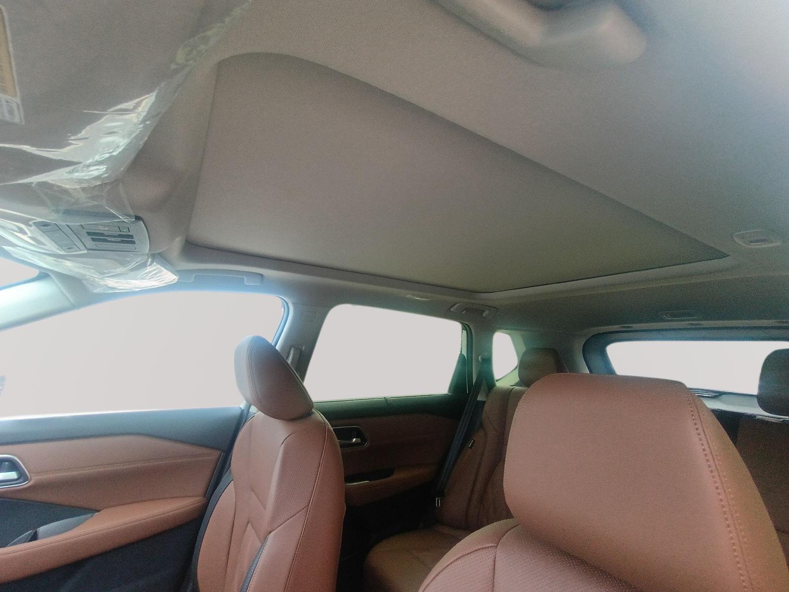 2026 Nissan Rogue Platinum - Photo 10
