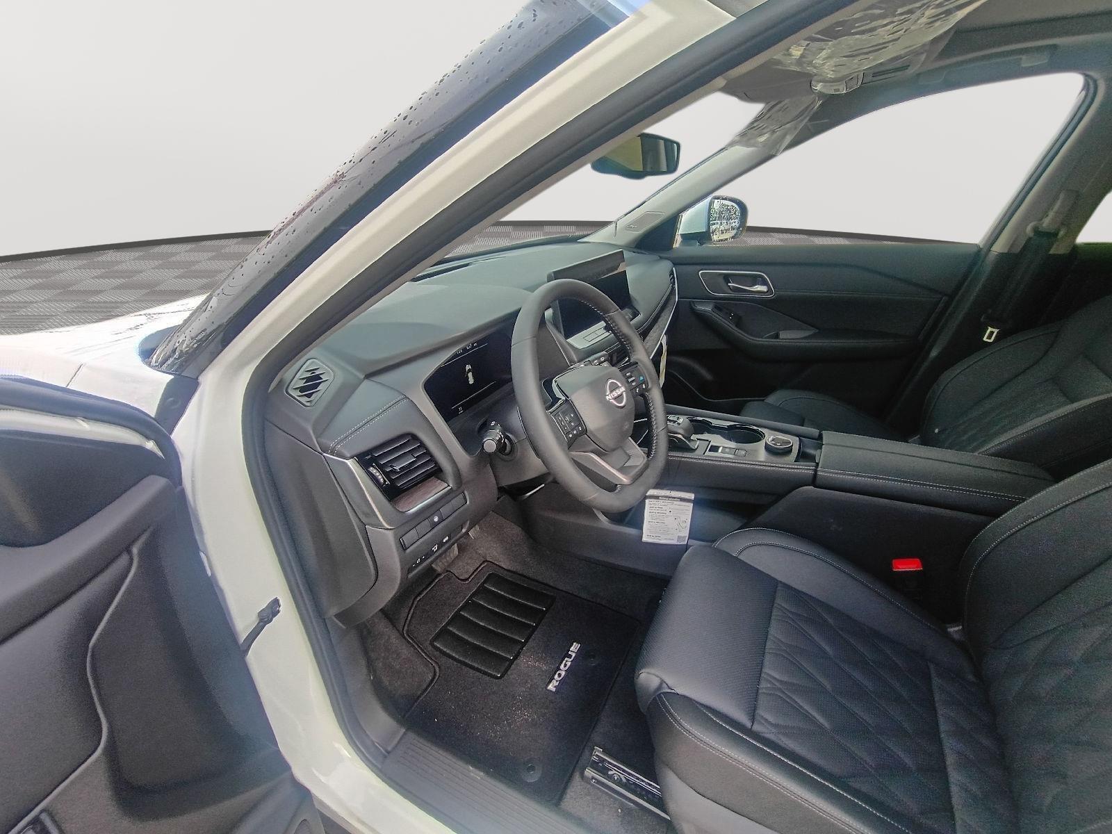 2026 Nissan Rogue Platinum - Photo 11