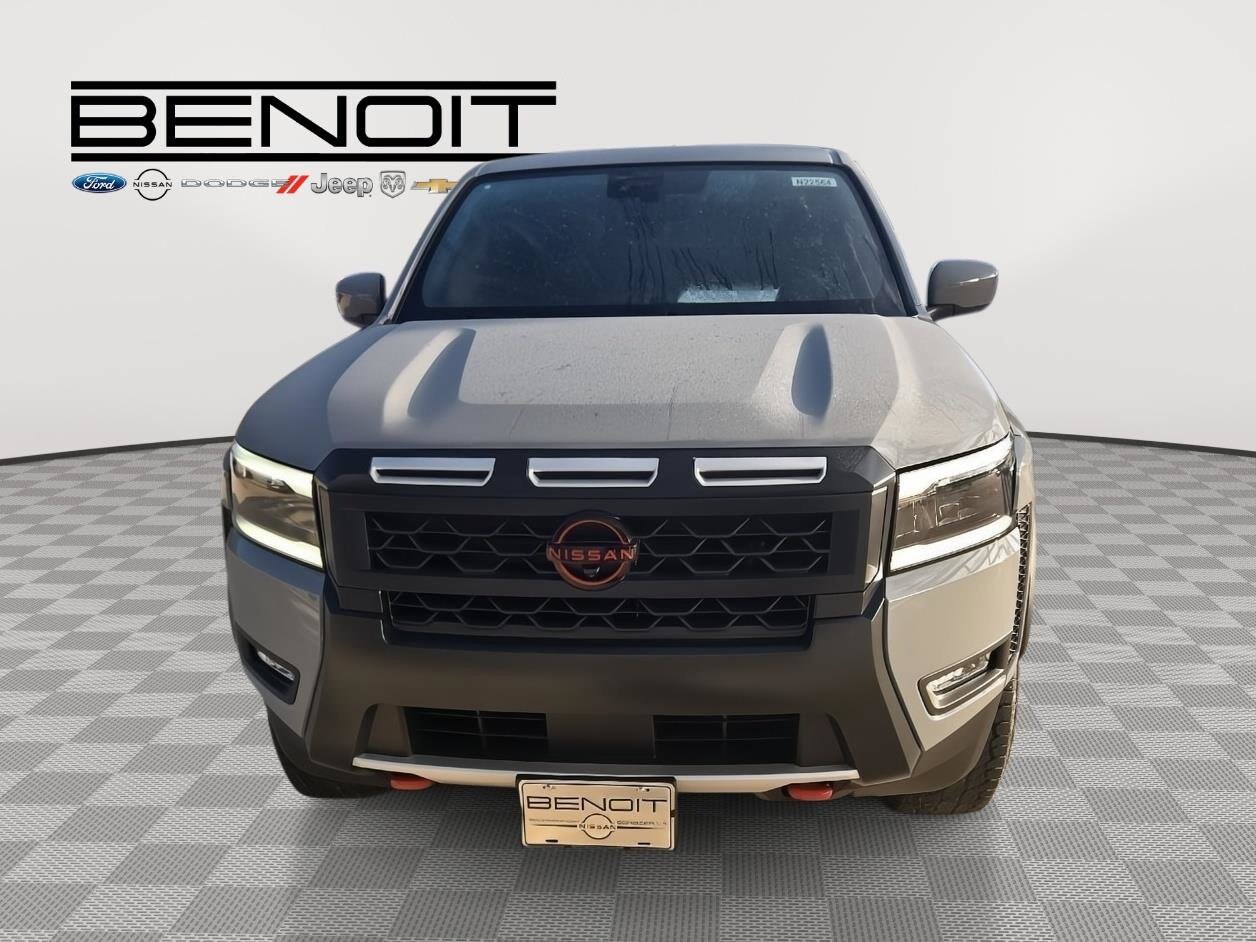 2026 Nissan Frontier Crew Cab PRO-X photo 2