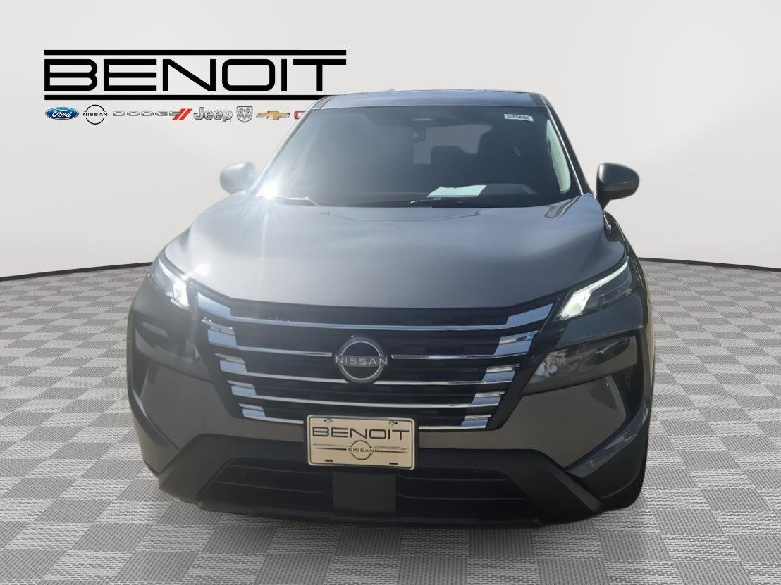 2026 Nissan Rogue SV photo 3