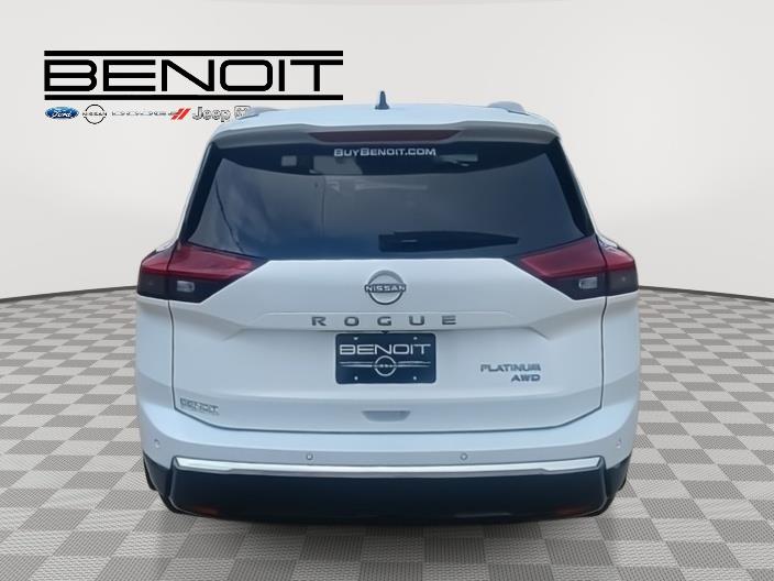 2026 Nissan Rogue Platinum - Photo 7