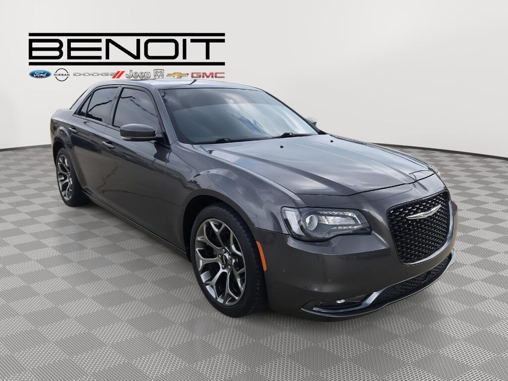 Used 2018 Chrysler 300