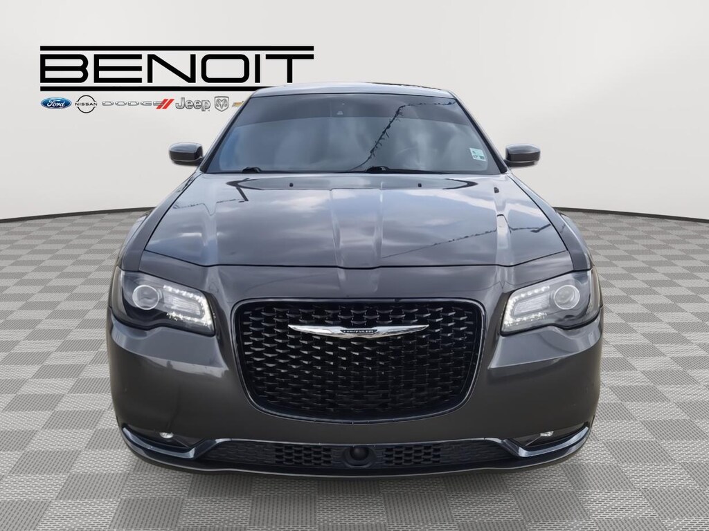 Used 2018 Chrysler 300