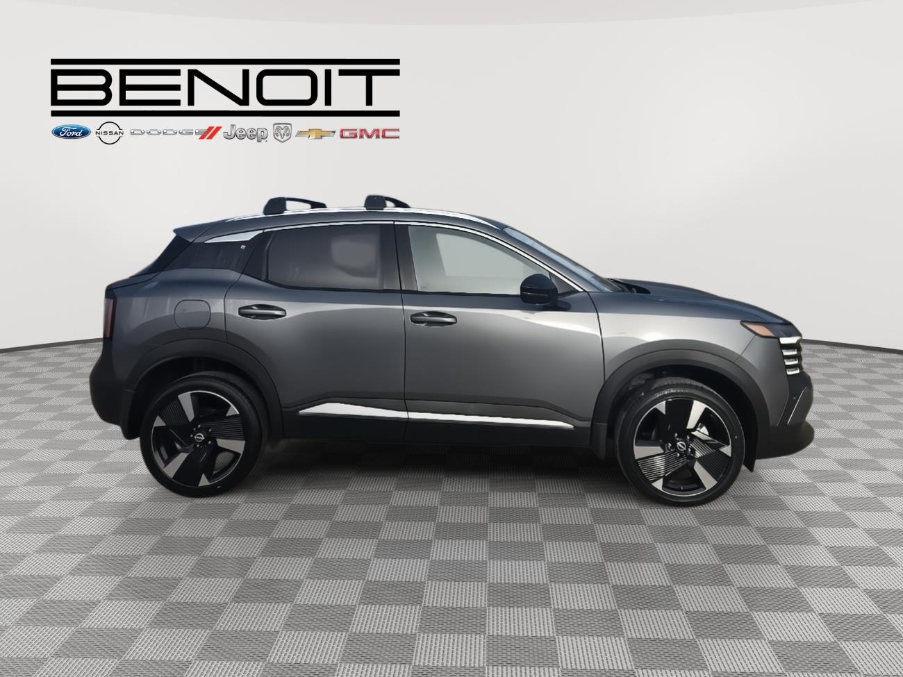 2026 Nissan Kicks SR photo 4