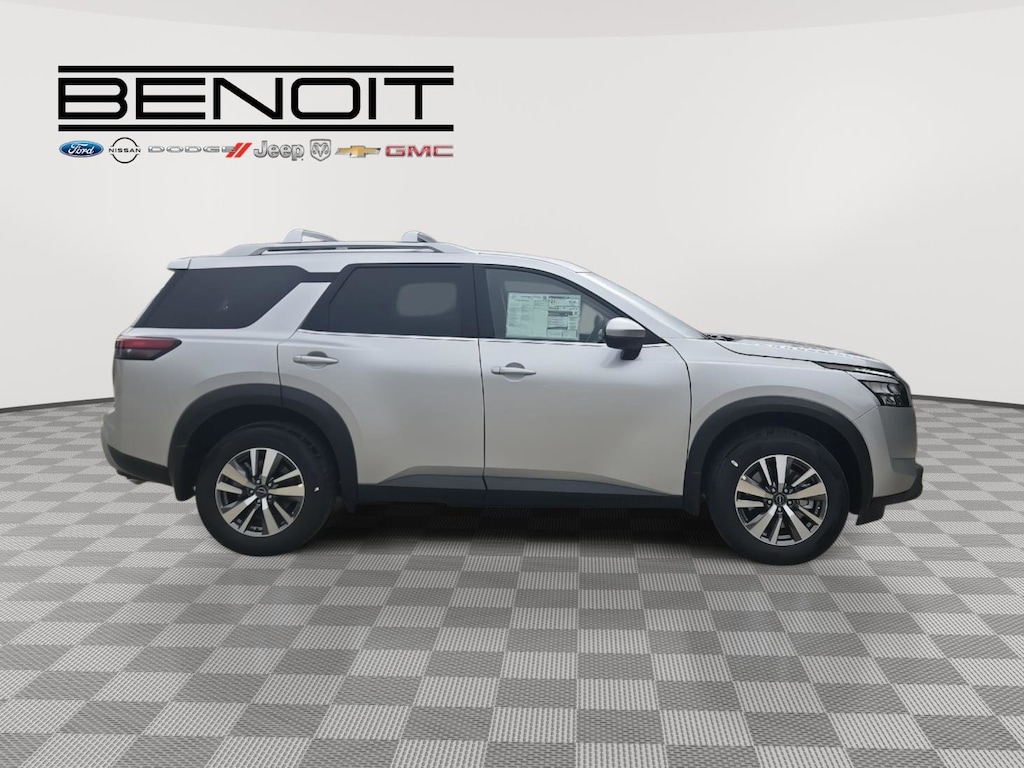 New 2025 Nissan Pathfinder SL SUV