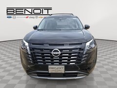 2026 Nissan Pathfinder SL SUV