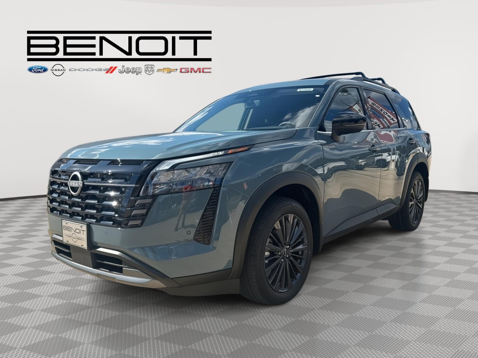 2026 Nissan Pathfinder SL 2WD's photo