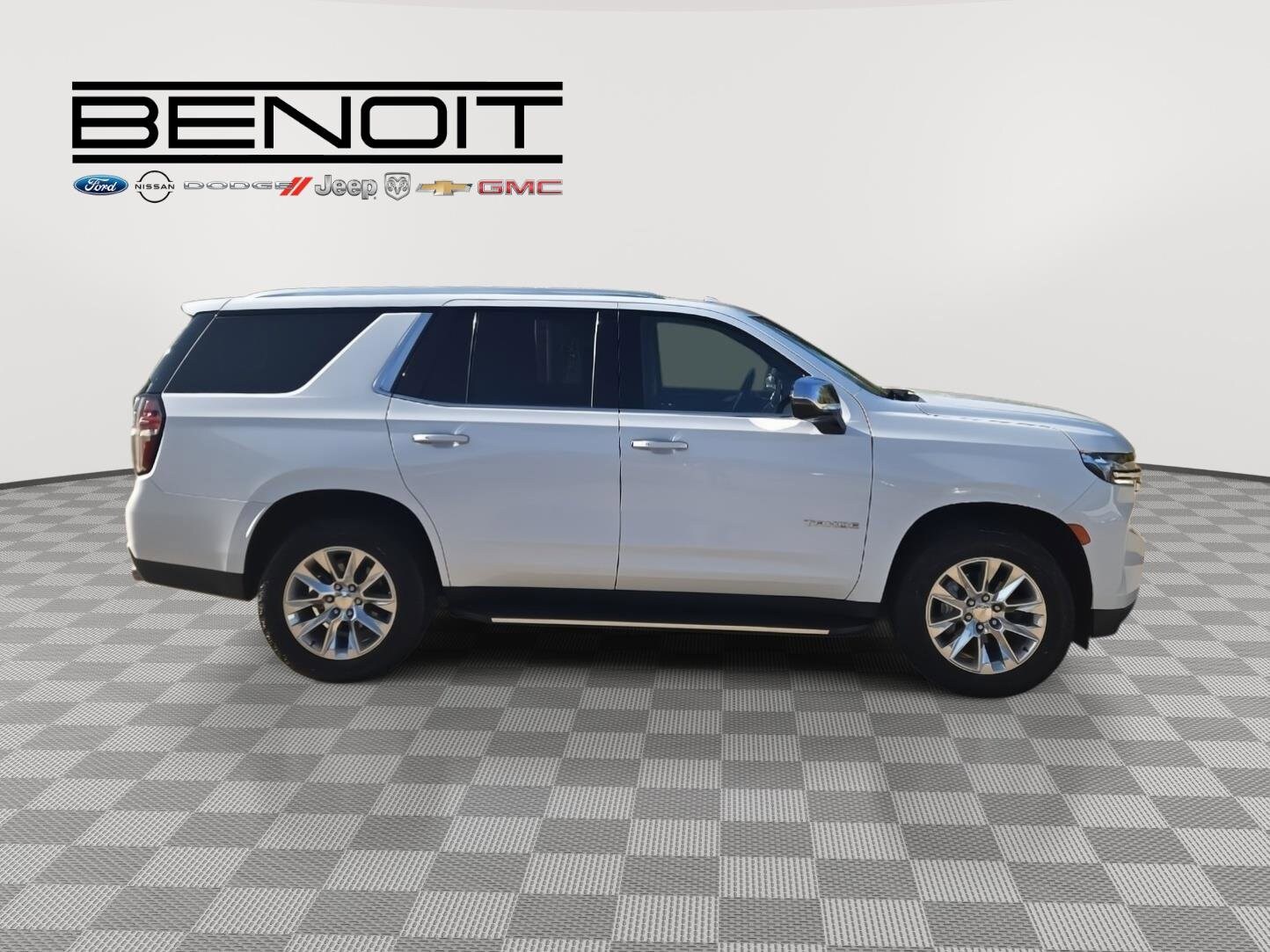 2023 Chevrolet Tahoe Premier photo 4