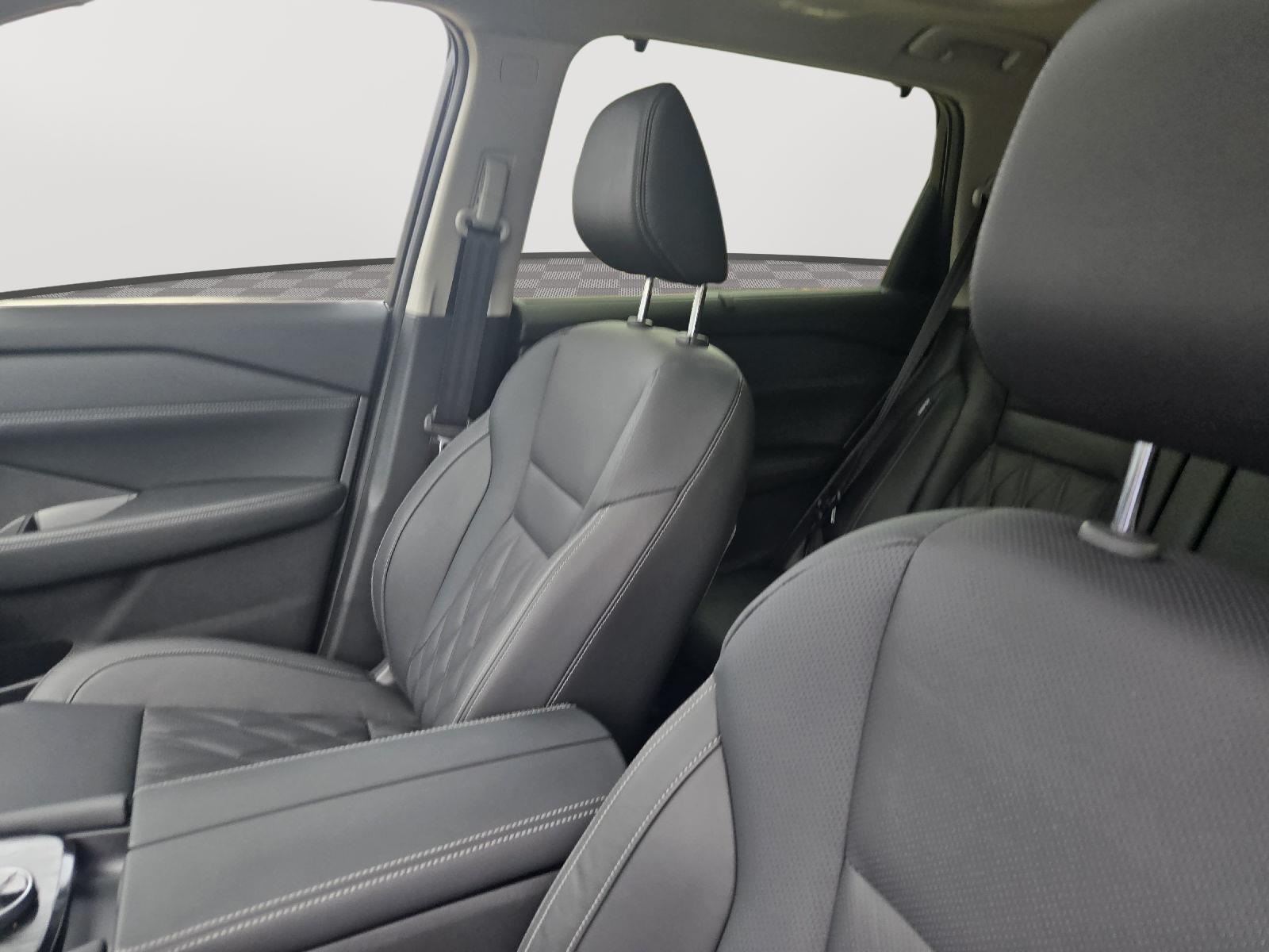 2026 Nissan Rogue Platinum - Photo 10