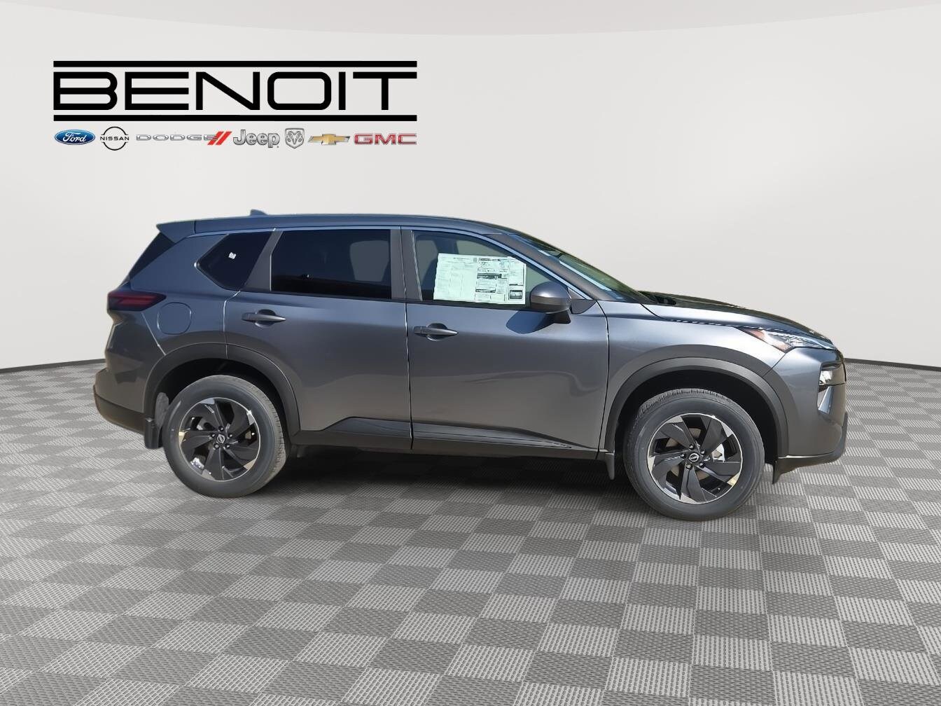 2026 Nissan Rogue SV photo 4