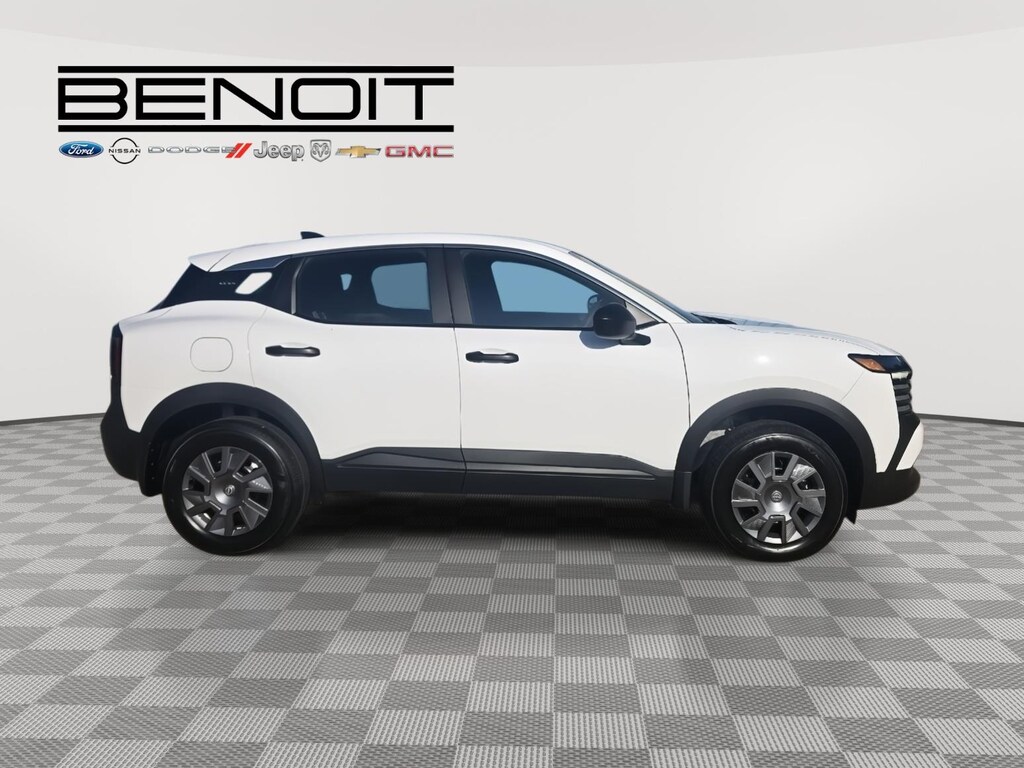 New 2027 Nissan Kicks S SUV