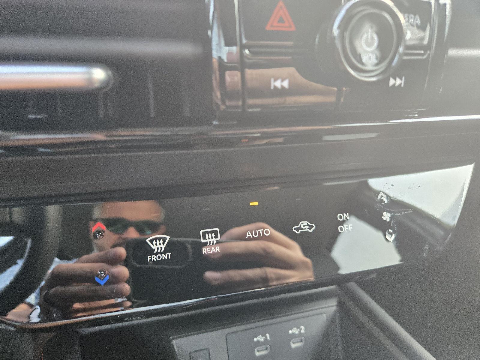 2026 Nissan KICKS SR - Photo 19