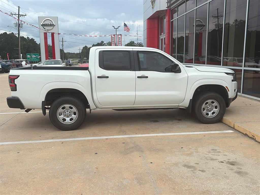 2022 Nissan Frontier S Crew Cab 4x4's photo