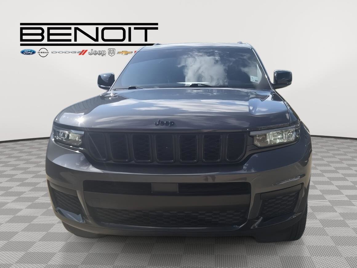 2025 Jeep Grand Cherokee Altitude X photo 2