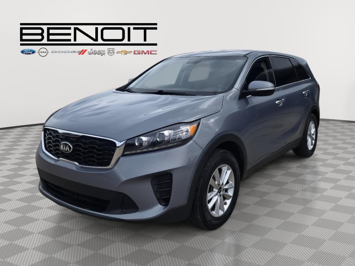2020 Kia Sorento LX's photo