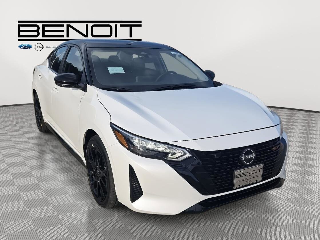 2025 Nissan Sentra SR Midnight Edition photo 3