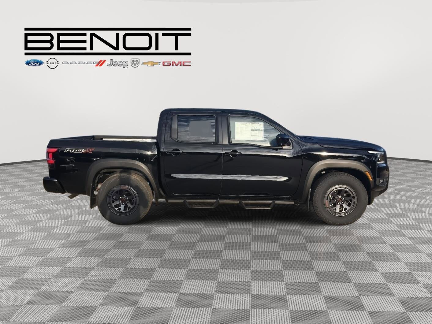 2026 Nissan Frontier PRO-X photo 4