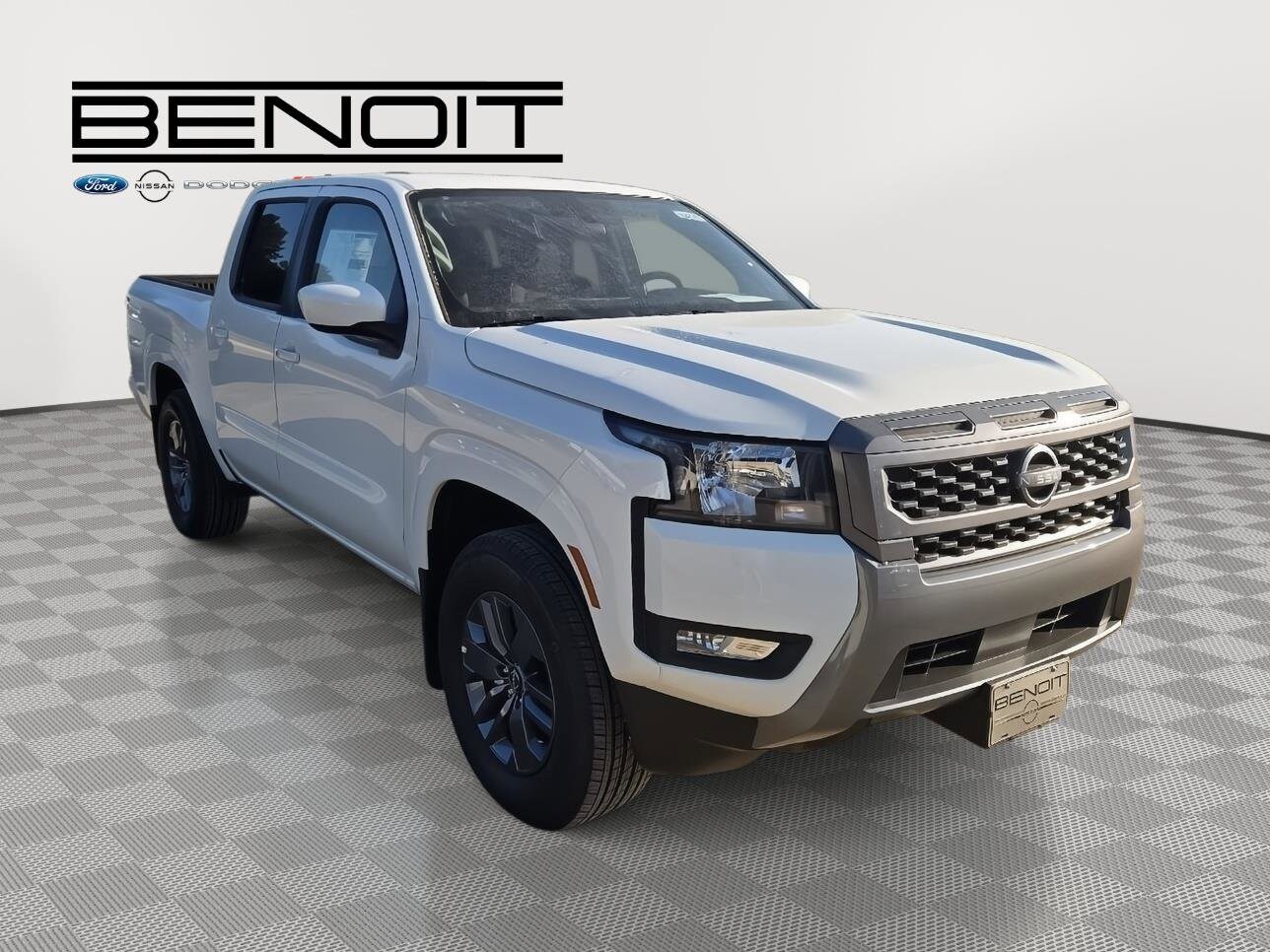2025 Nissan Frontier Crew Cab SV photo 3