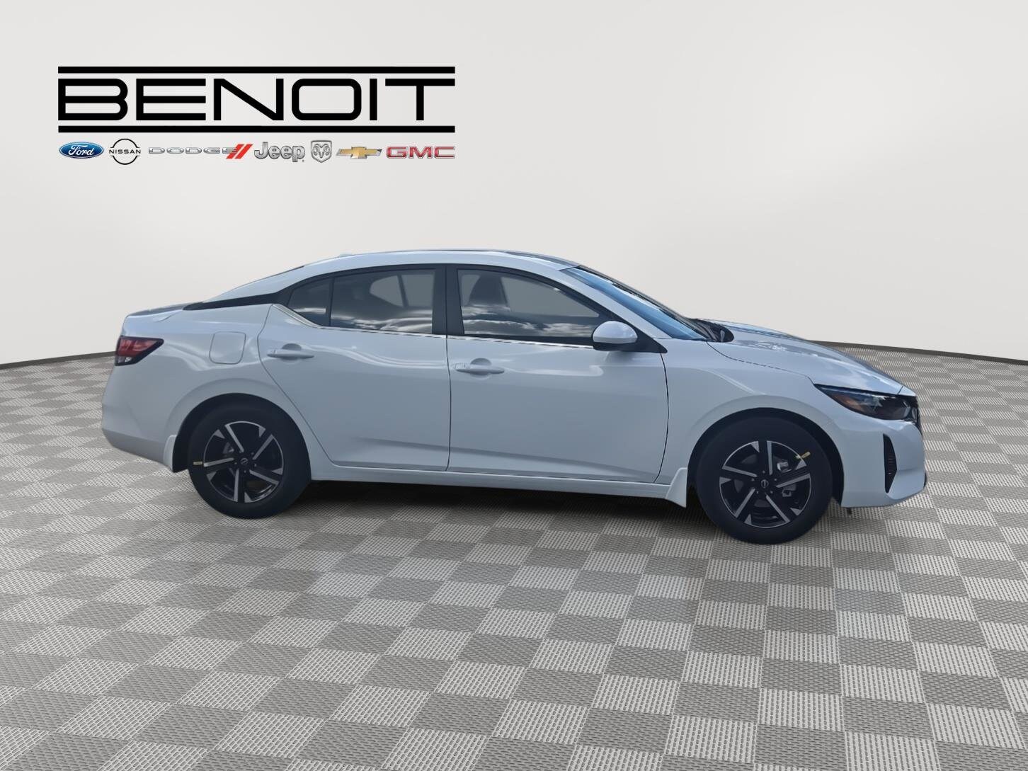 2025 Nissan Sentra SV photo 4