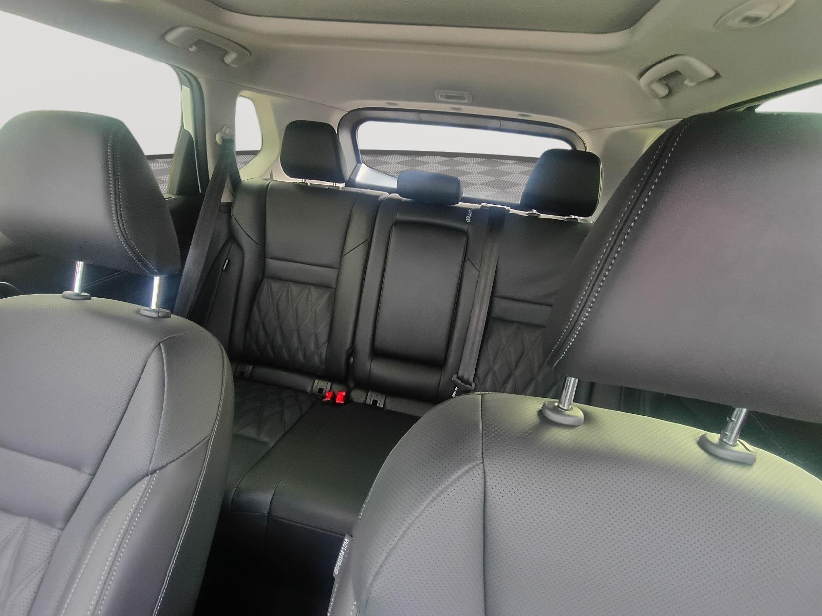 2026 Nissan Rogue Platinum - Photo 12