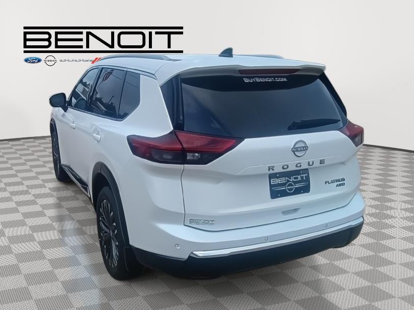 2026 Nissan Rogue Platinum - Photo 8