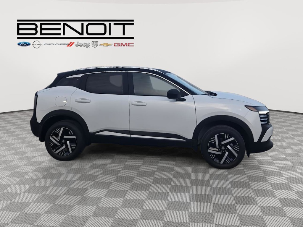 New 2026 Nissan Kicks SV SUV