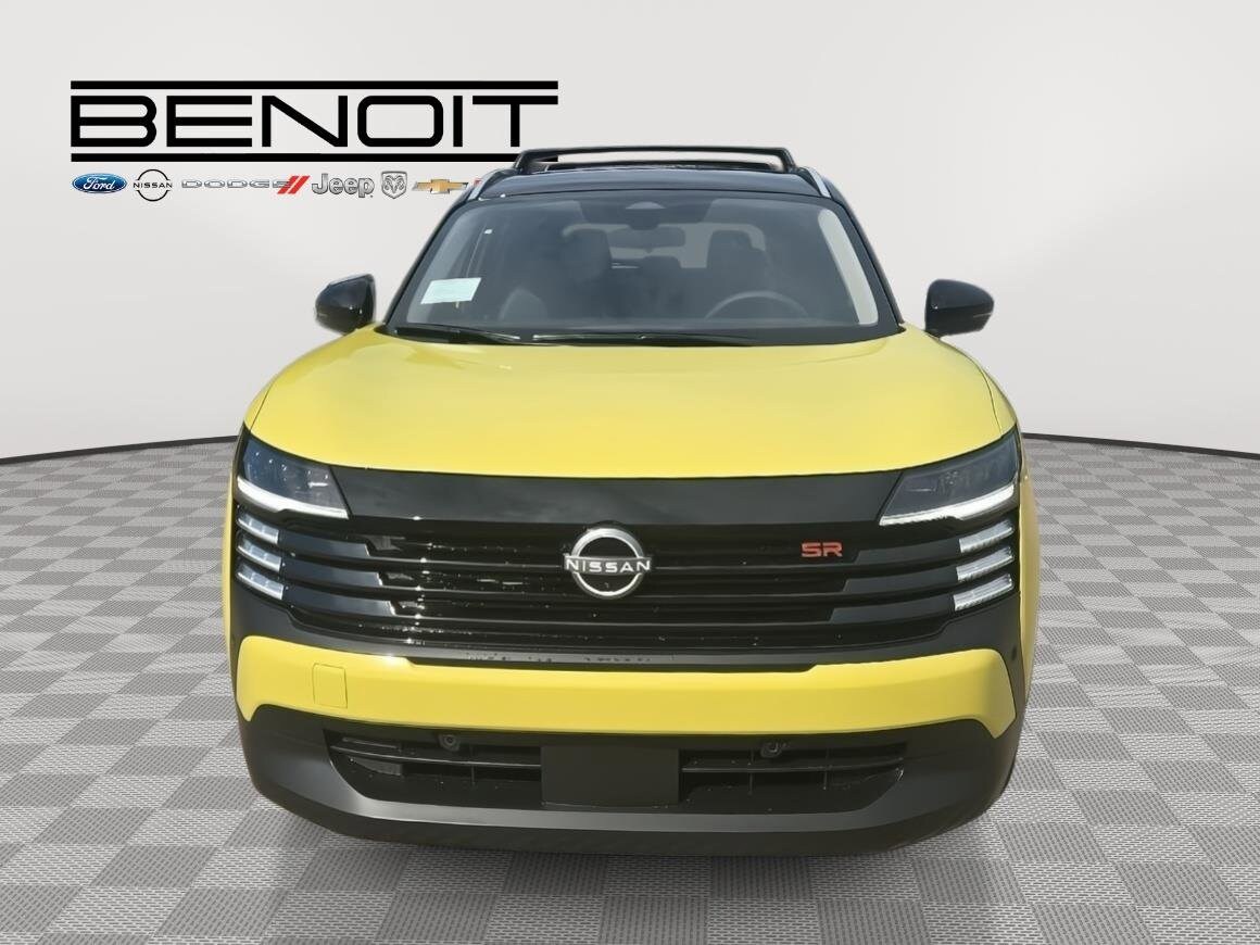 2026 Nissan Kicks SR photo 2