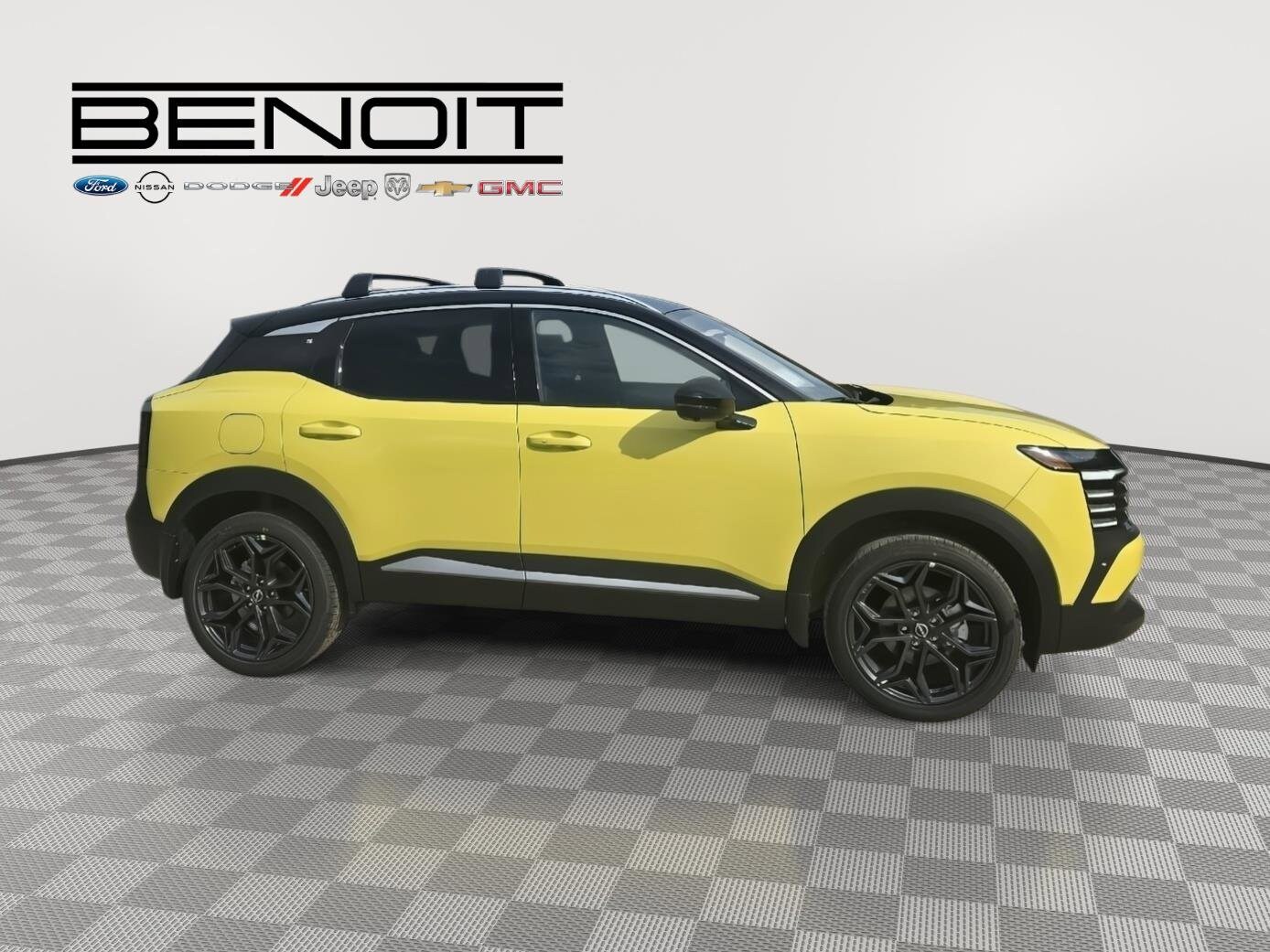 2026 Nissan Kicks SR photo 4